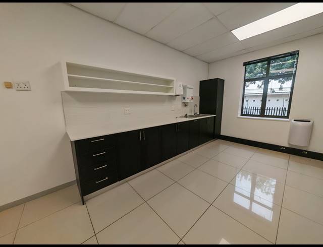 9,428M² OFFICE FOR SALE IN MORNINGSIDE